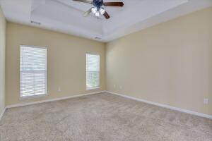 Building Photo - 3631 Mossland Dr
