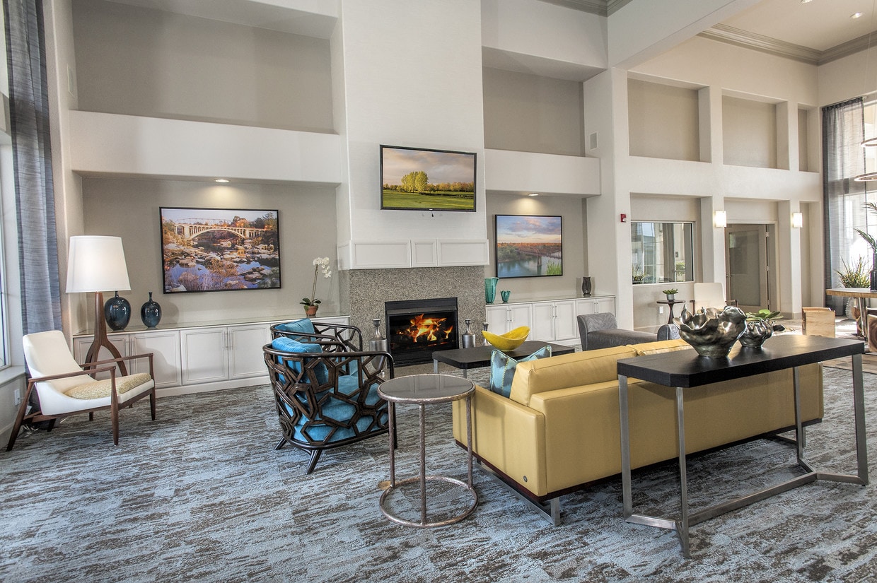 Iron Point Apartments Folsom