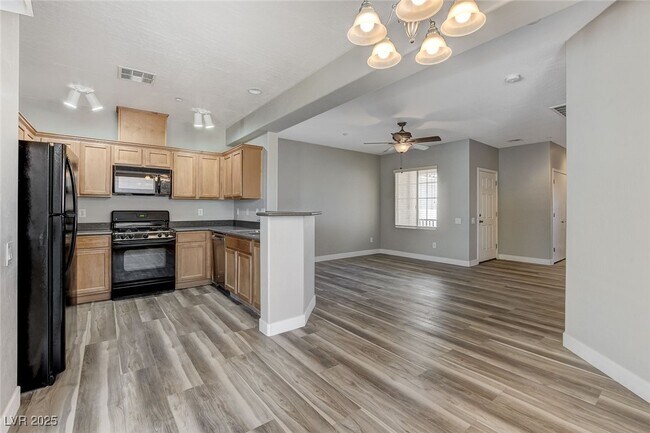 Building Photo - 4630 Basilicata Ln