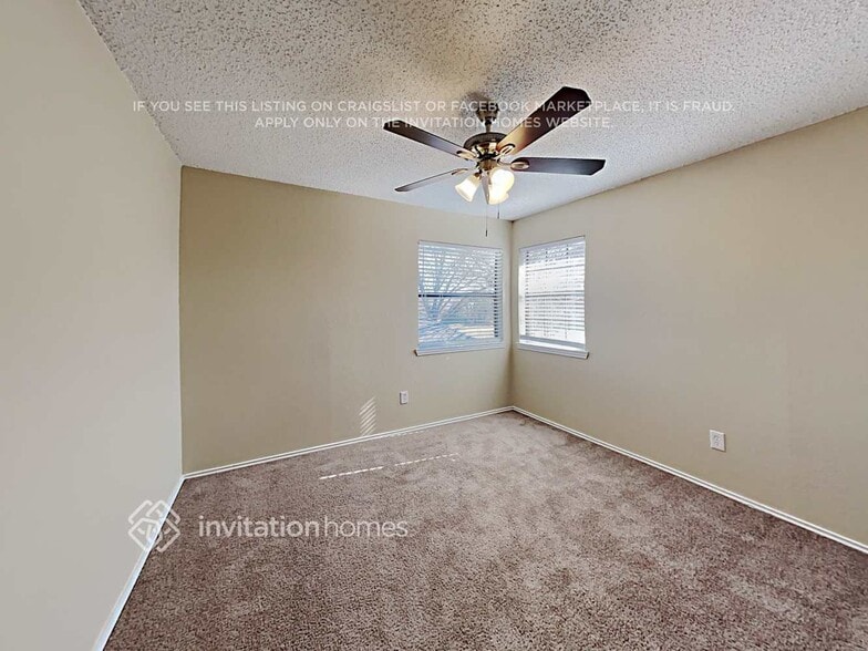 Building Photo - 8713 Wood Glen Dr