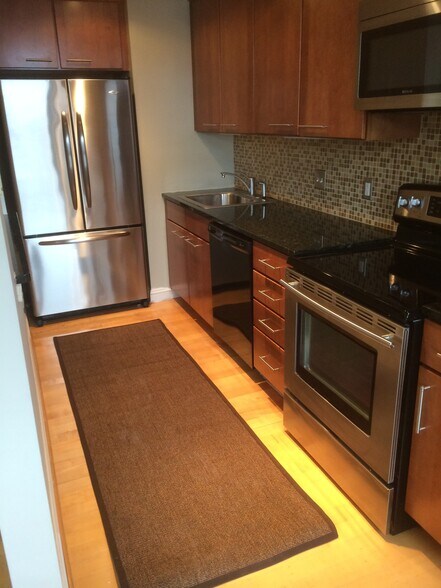Kitchen - 1621 T St NW
