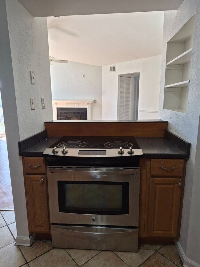 Building Photo - Greenbrier