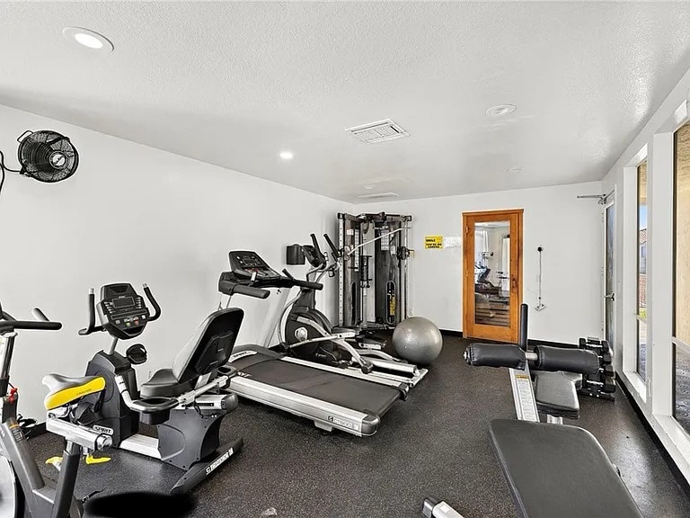 Building Photo - 450 Stoney Point Way