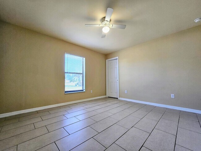 Building Photo - Charming 3BR/2BA