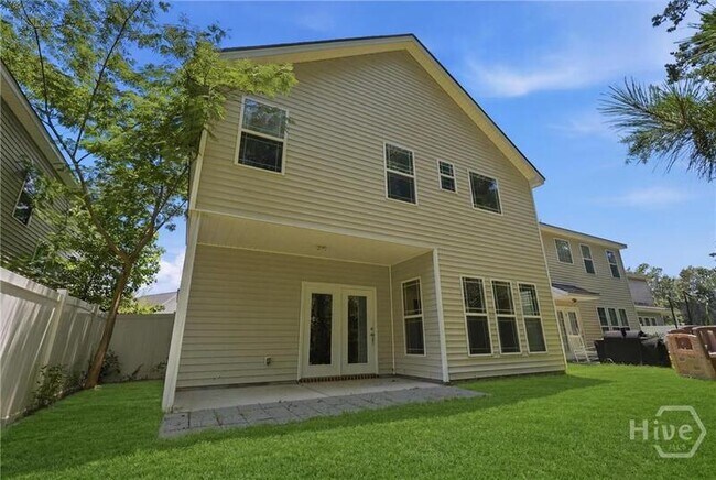 Building Photo - 380 Summer Hill Way