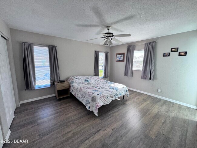 Building Photo - 6 Ocean Cir