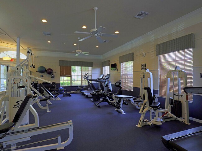 Building Photo - Cypress Landing 10067