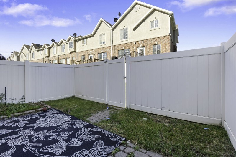 Building Photo - 10504 Sage Flats Way