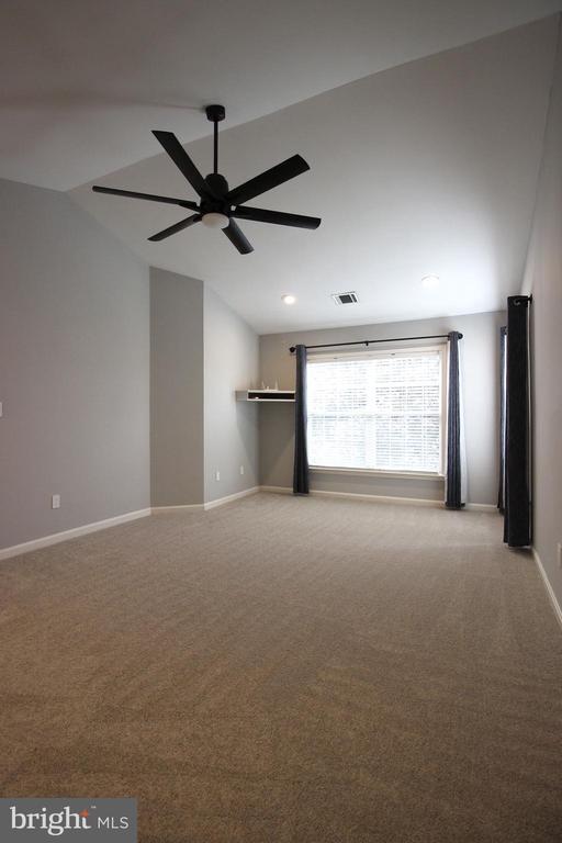 Building Photo - 14015 Wood Rock Way