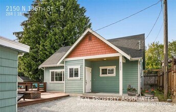 Building Photo - 2150 N 135th St