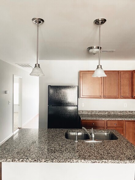 Building Photo - 332 Flat Cove Rd