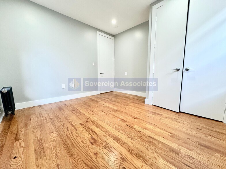 Building Photo - 235 W 146th St