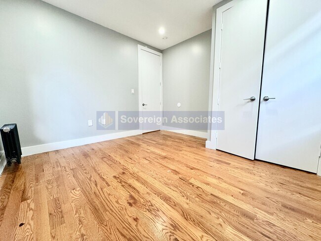 Building Photo - 235 W 146th St