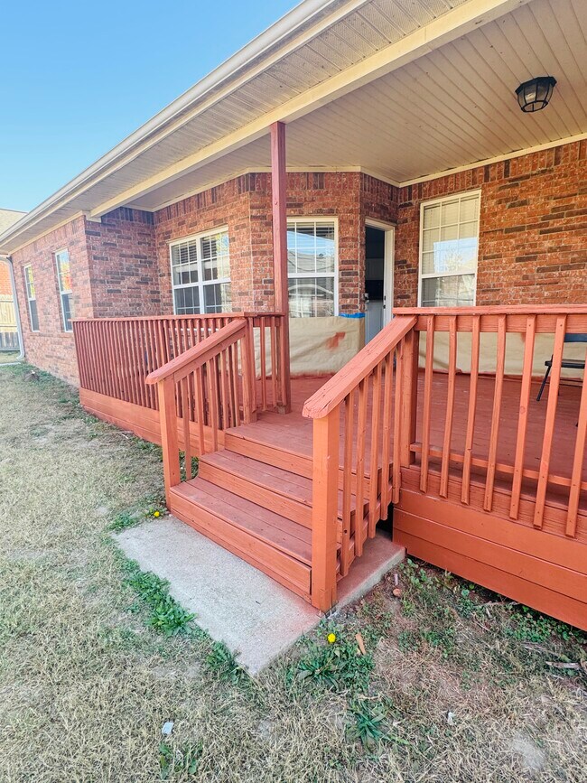 Building Photo - 3802 SW Osprey Dr