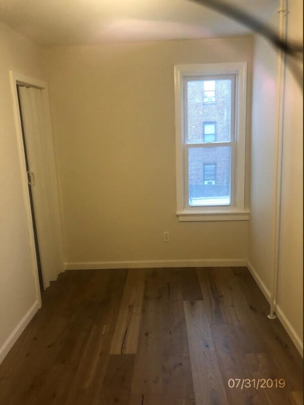 Building Photo - 53 Carman St