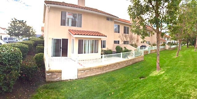 Building Photo - 24335 Airporter Way