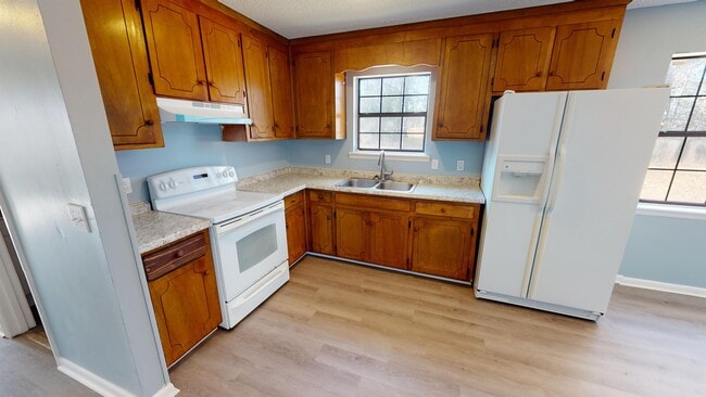 Building Photo - 125 Nann St