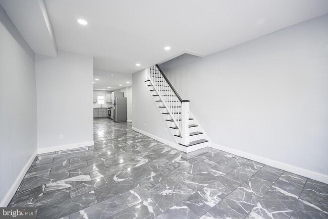 Building Photo - 2265 E Clearfield St