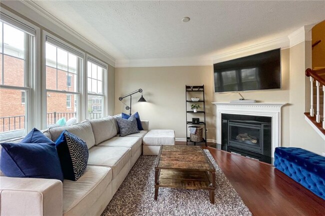 Building Photo - 12729 Vanderhorst St