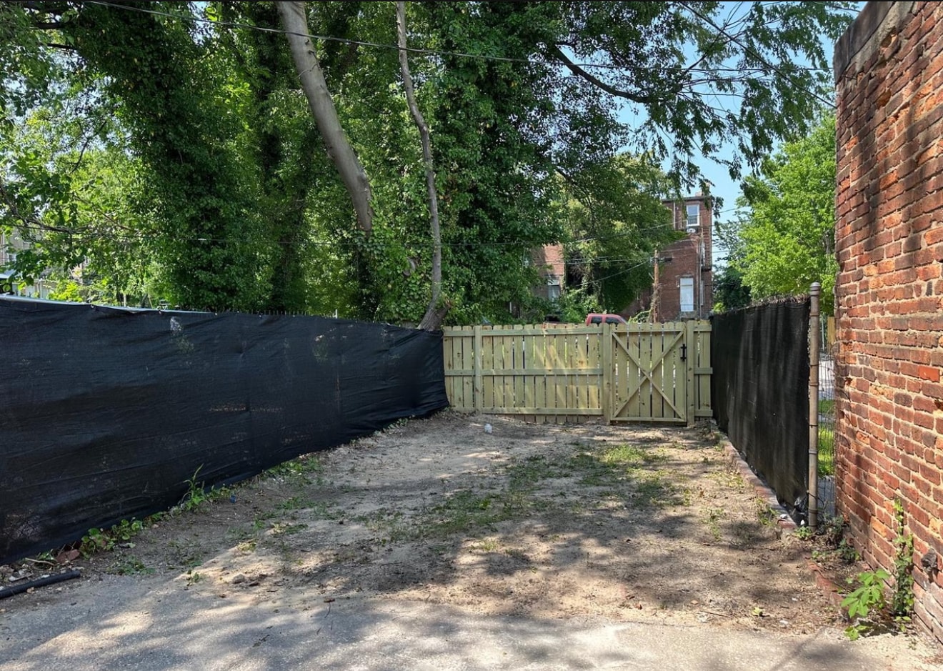 Backyard - 1402 W Saratoga St