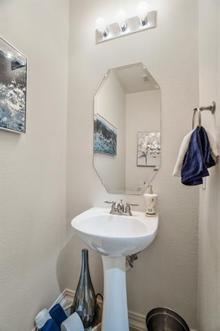Building Photo - 3059 Seabrook Dr
