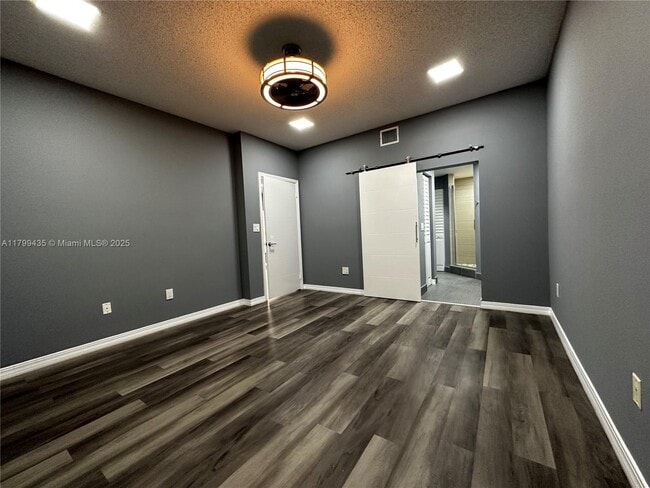 Building Photo - 691 SW 158th Way