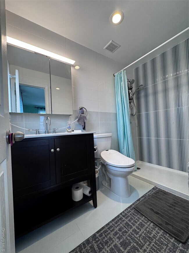 Building Photo - 45 Kildare Rd