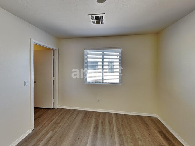 Building Photo - 2759 N 106th Ln