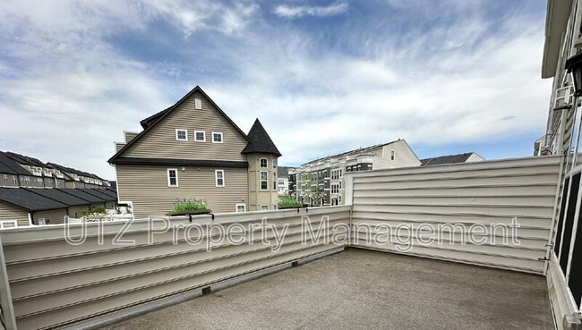 Building Photo - 967 Holden Rd