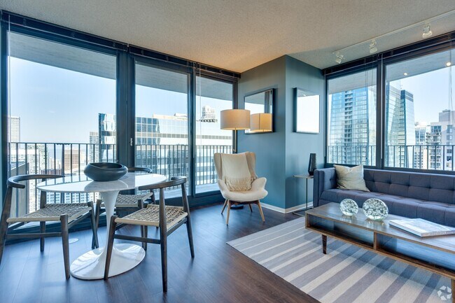 Building Photo - 227 N Columbus Dr