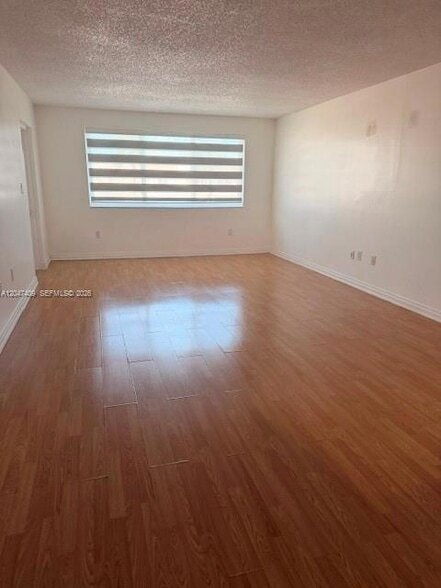 Building Photo - 6930 Miami Gardens Dr