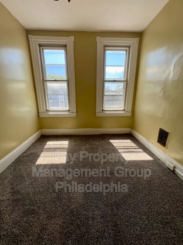 Building Photo - 1500 N Frazier St