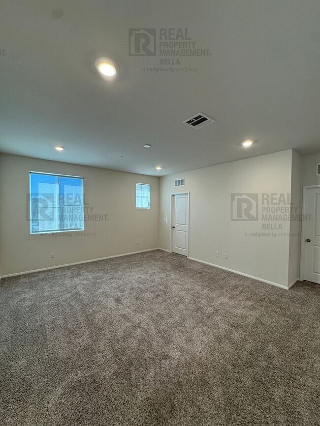 Building Photo - Gorgeous Menifee Pool Home with Downstairs...