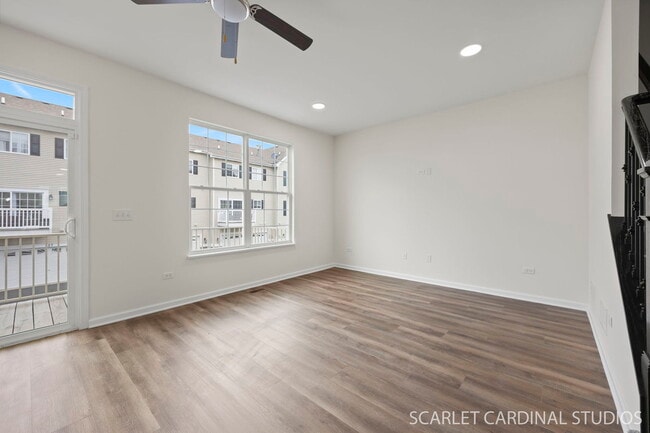 Building Photo - 169 Lakeshore Dr