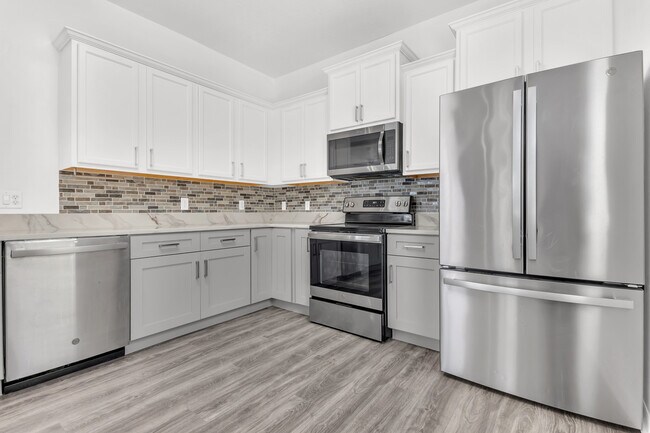 Building Photo - 2280 Betsy Ross Ln