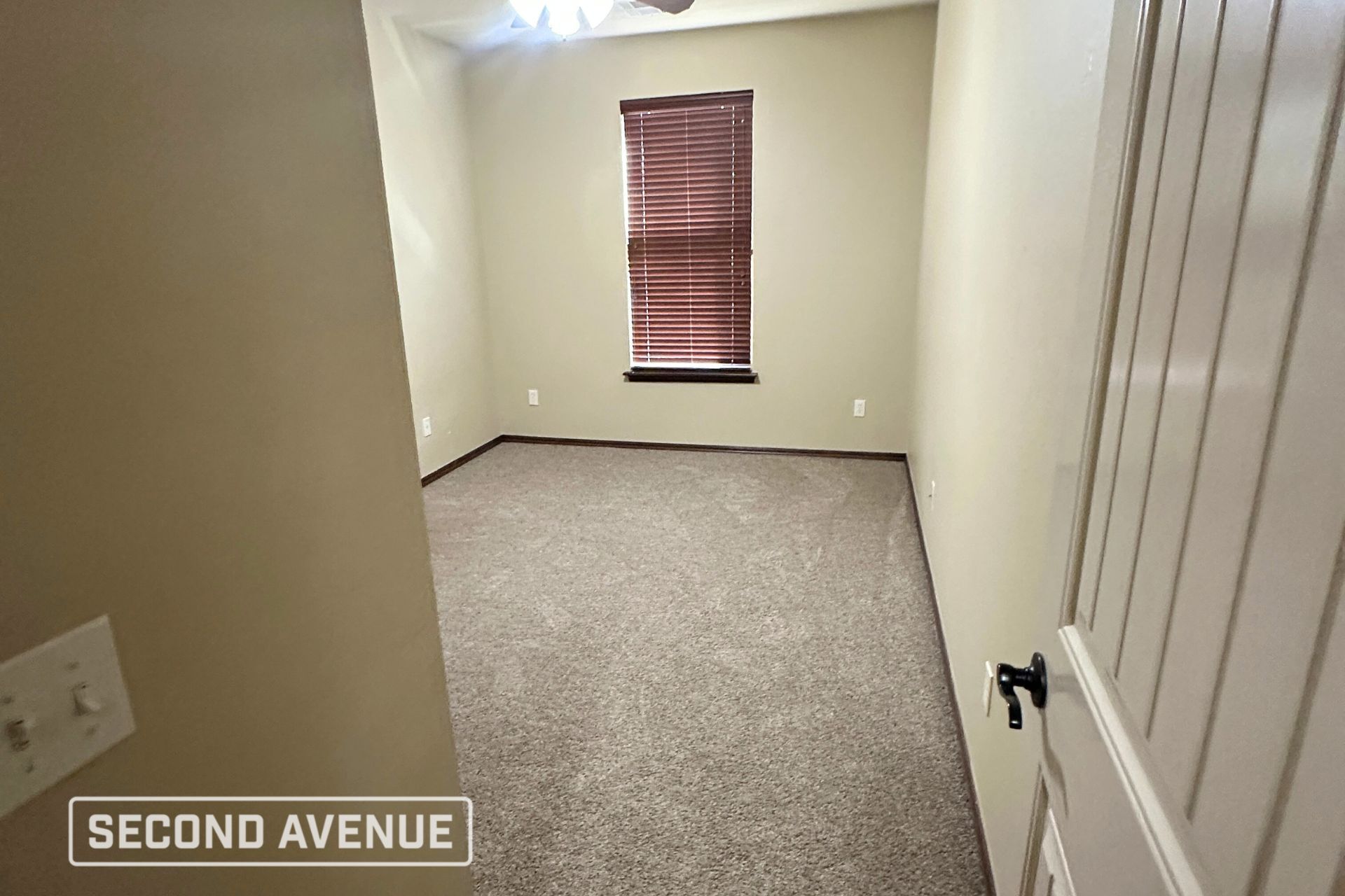 Building Photo - 1204 SummerHill Dr