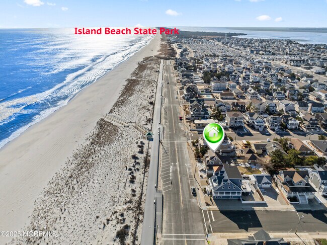 Building Photo - 809 S Ocean Ave