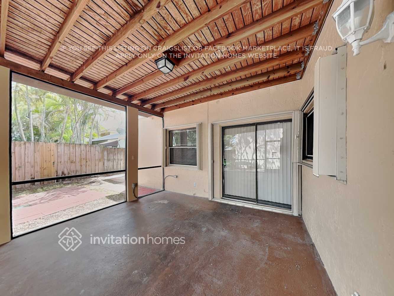Building Photo - 10420 SW 67th St
