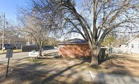 Building Photo - 424 Highland Ave