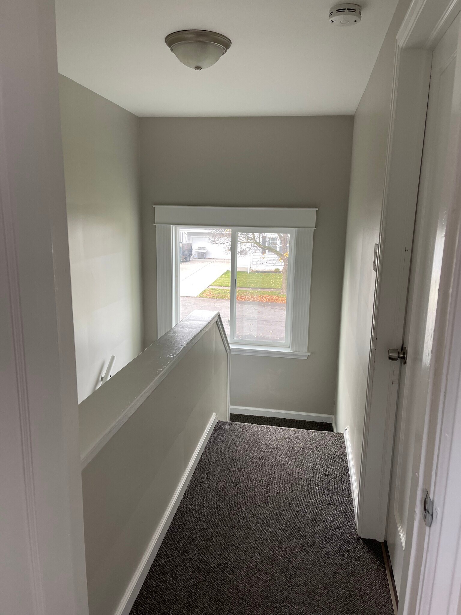 Building Photo - 33 Montfort Dr