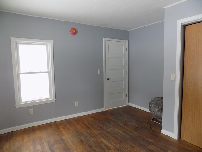 Building Photo - 1214 S Eaton St