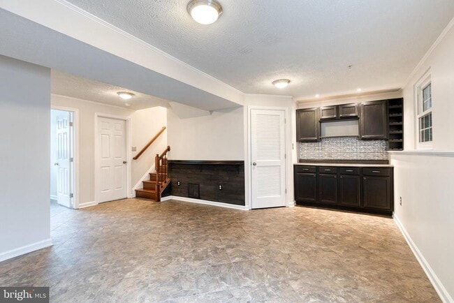 Building Photo - 712 Pine Drift Dr
