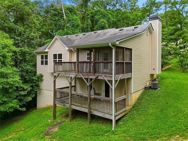 Building Photo - 166 Cove Hill