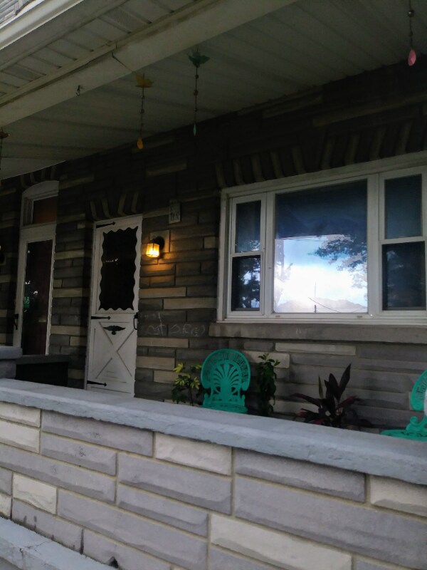 Building Photo - 117 Upland Ave