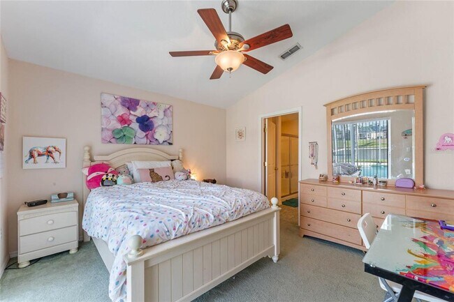 Building Photo - 233 Reserve Dr