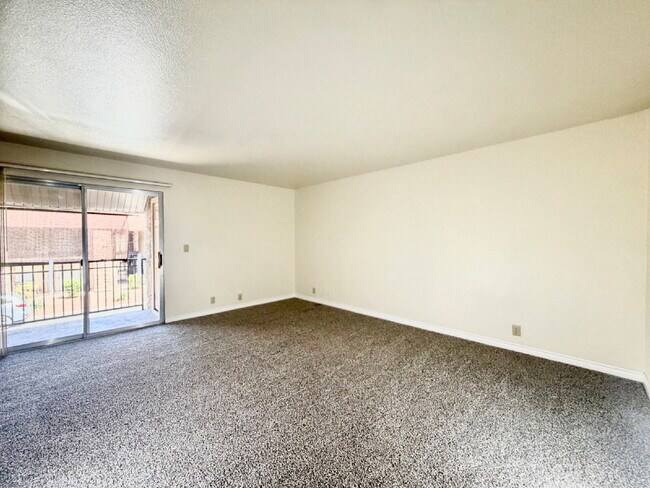 Building Photo - Las Vegas Guard-Gated Condo for Rent | 2 Bedroom Upstairs Unit | River Glen Community