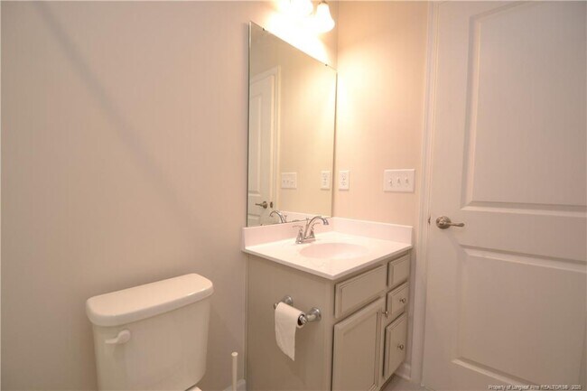 Building Photo - 1006 Romeria Dr