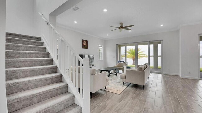 Building Photo - 601 Hookline Cir