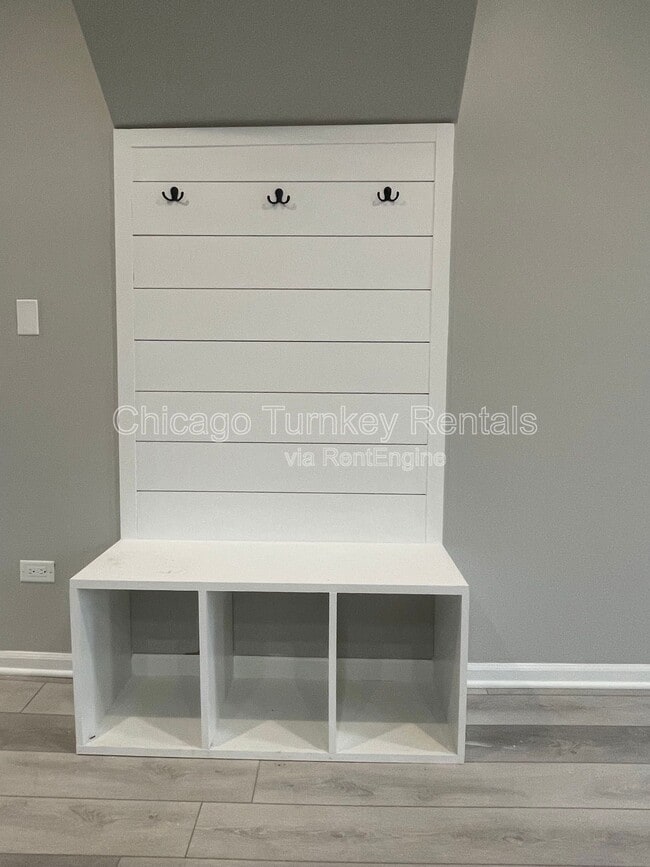 Building Photo - 1927 S Morgan St