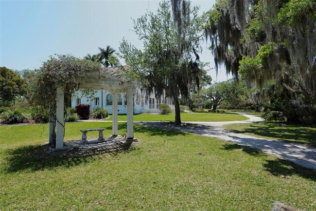 Building Photo - 2308 Waterbluff Pl